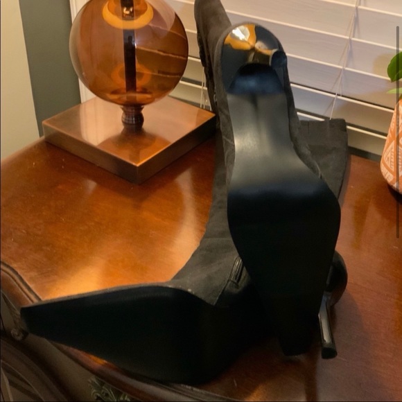 Black Apt 9 Heels - Picture 3 of 10